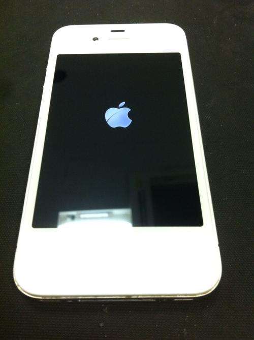 *Stunning* iPhone 4S 16GB - White - Free delivery!