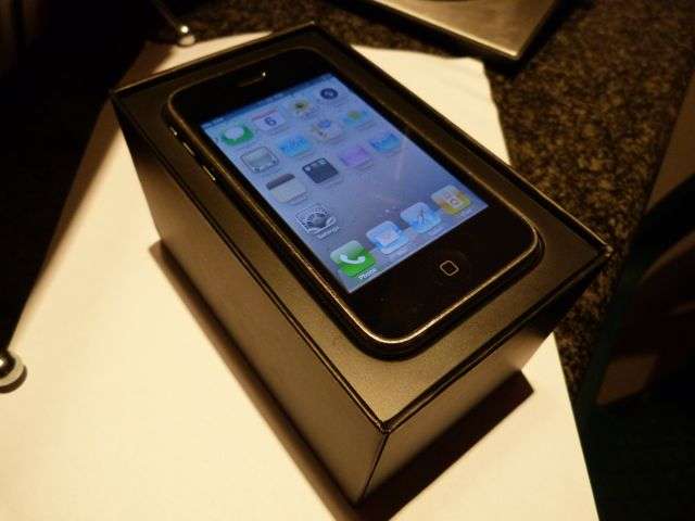 iPhone 3G 8GB - Unlocked for all networks. Buy Now!