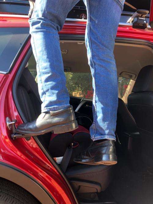 Car Doorstep Vehicle Rooftop Door Step Hook With Safty Hammer, Seatbelt Cutter, Car Antislip Stopper