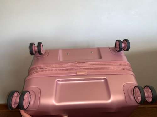 *Brand New* Hedgren- Edge 66cm expandable Spinner Medium - Blush