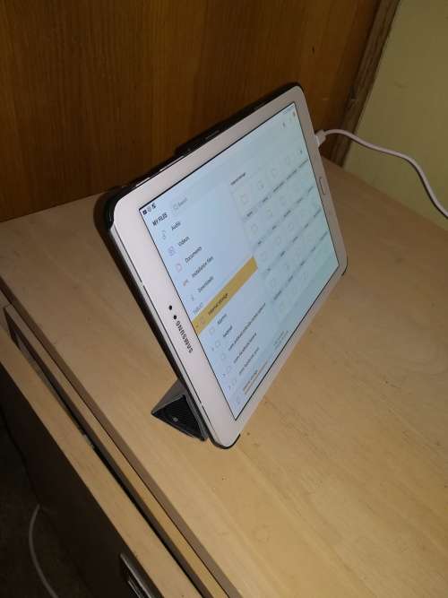 Samsung Galaxy Tab S2 SMT-815 Hardly used.