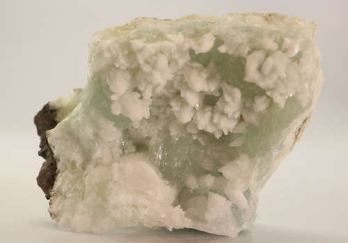 Zeolites on Prehnite, Gobobosebberge Mnt, Namibia
