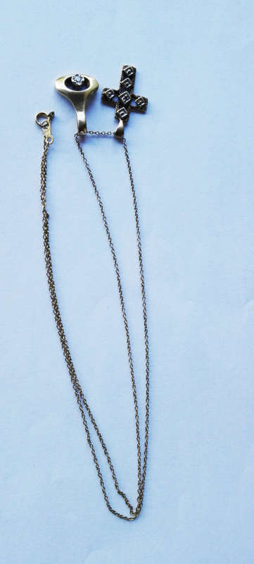 GOLD 9ct CHAIN AND PENDANTS.