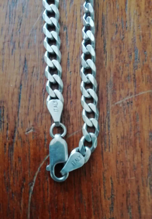 BEAUTIFUL SILVER. 925 CHAIN. MADE IN ITALY.
