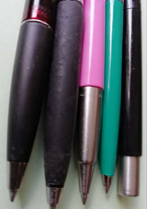VINTAGE PARKER PEN COLLECTION.