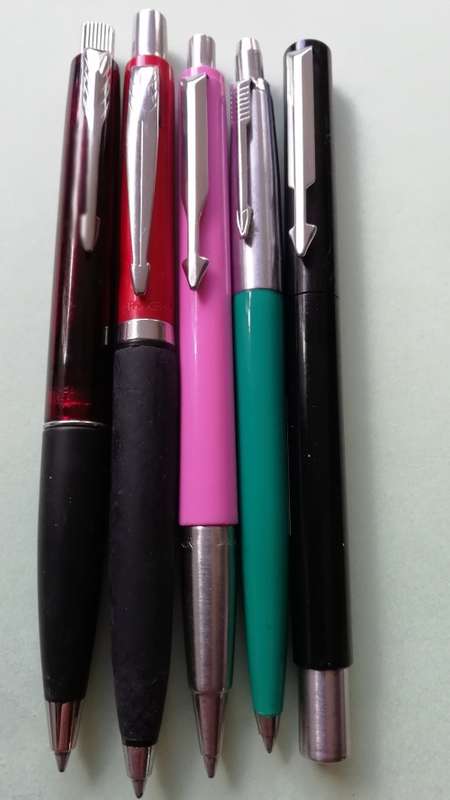 VINTAGE PARKER PEN COLLECTION.
