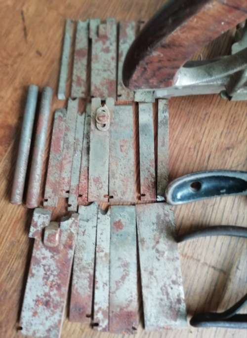COLLECTION OF VINTAGE TOOLS.