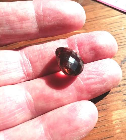BEAUTIFUL LARGE NATURAL TOPAZ GEM STONE. CERTIFICATED.