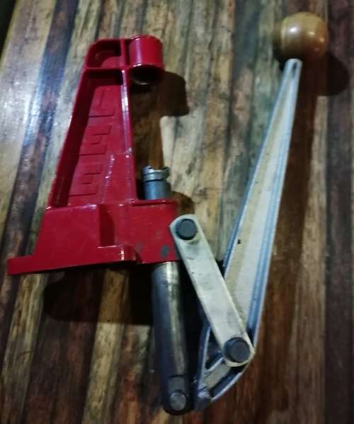 LEE BULLET RELOADING PRESS.