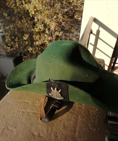RHODESIAN AFRICAN RIFLES FELT HAT.DEFORMED//FLATTENED.