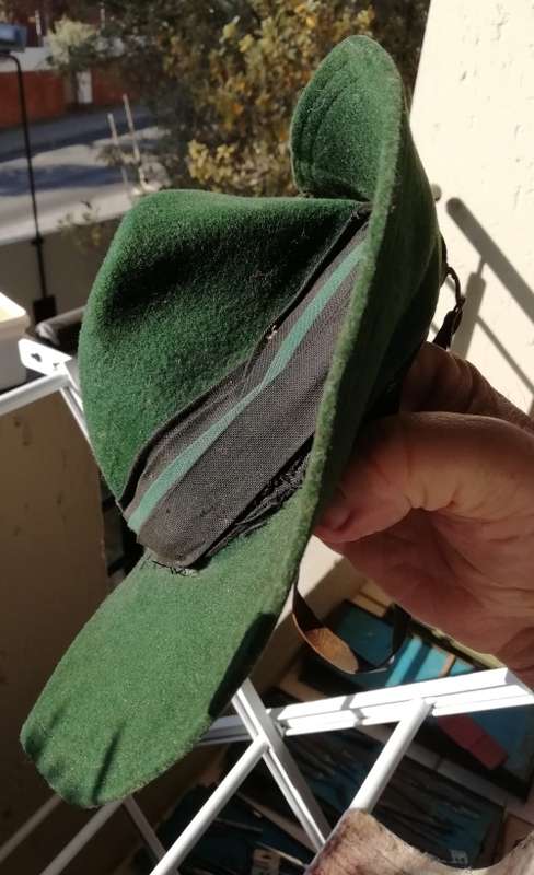 RHODESIAN AFRICAN RIFLES FELT HAT.DEFORMED//FLATTENED.