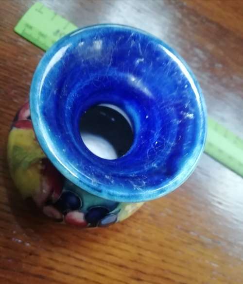 AWESOME ANTIQUE MOORCROFTS VASE.