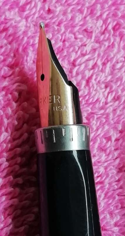 VINTAGE PARKER FOUNTAIN PEN, GOLD 14 CT NIB.