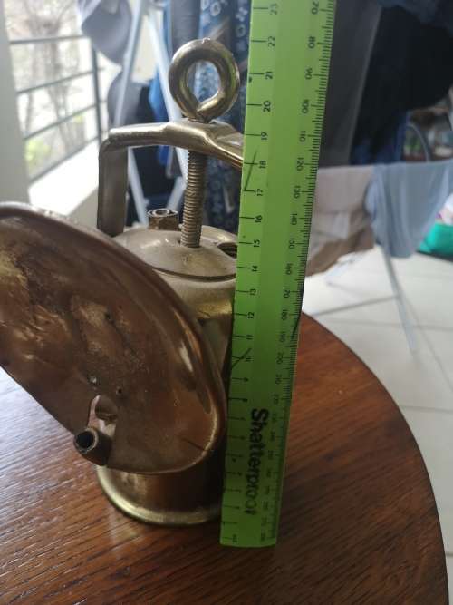 MINER`S CARBIDE LAMP. ANTIQUE.