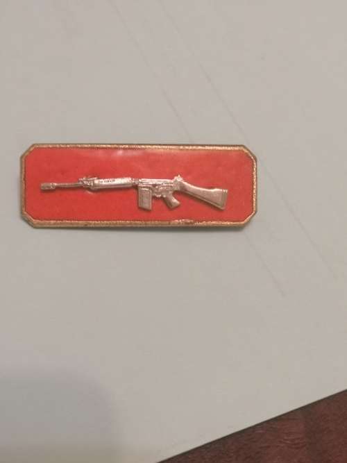 SADF SNIPER BADGE. ALL LUGS INTACT.
