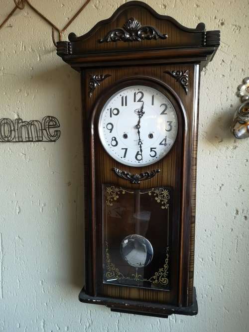 LARGE WALL CLOCK. THREE STAR. MADE IN KOREA.