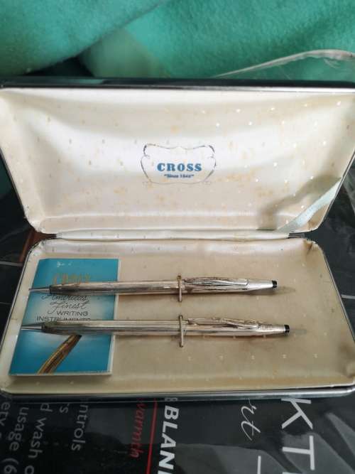 STERLING SILVER CROSS PEN AND PENCIL SET.