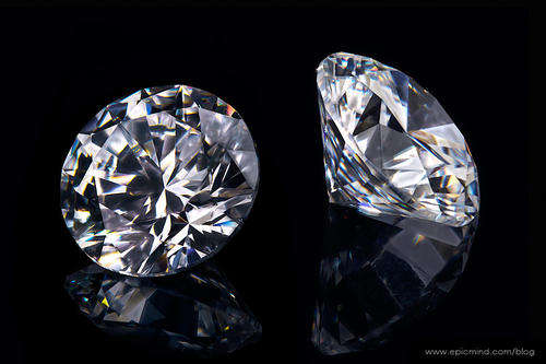 A Certified Natural 0.61tcw Pair Round Brilliant Cut G Color SI2 Clarity Diamond (R10,000.00)