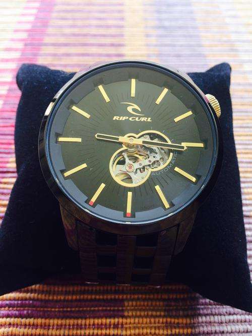 100% AUTHENTIC RIP CURL MEN' S WATCH - BLACK