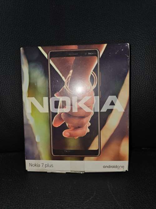 Nokia 7 Plus - Cracked Screen