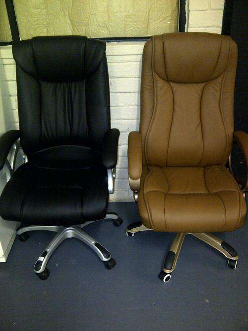 GREAT DEAL OFFICE CHAIR