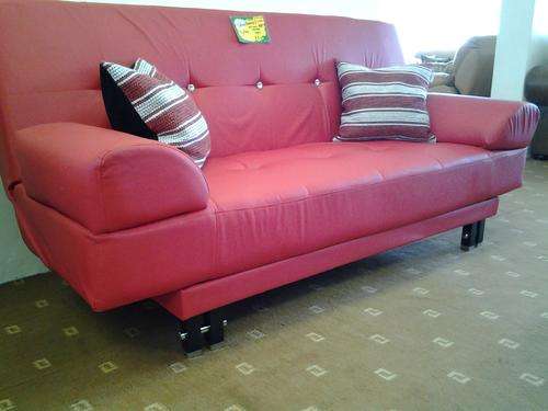 SLEEPER COUCH DEAL NOT TO MISS