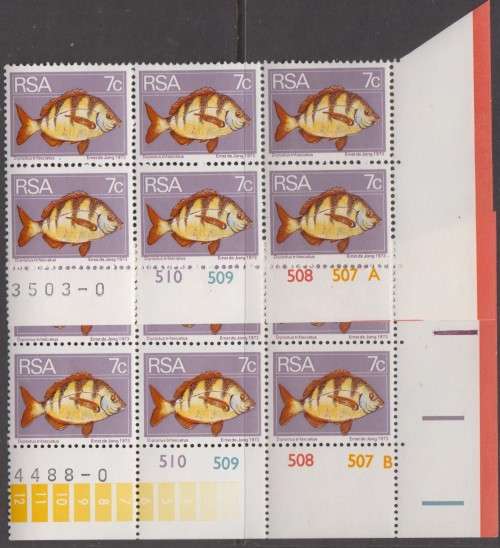 RSA - 2nd Definitive Issue  7c - A + B CBs -  Both without DATES -  M**