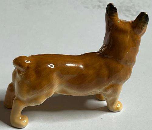 Royal Doulton Miniature Welsh Corgi Figurine K16