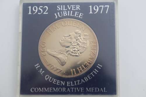 Medallion - Elizabeth II Silver Jubilee 1952-1977 Nick