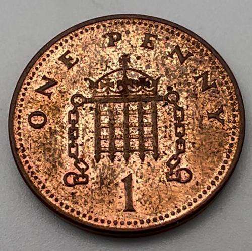 One Penny 2004, Coin from United Kingdom
