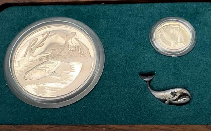 2002 WHALE Combination Set - Marine Life Series - Crown & Tickey - Limited Edition of 500