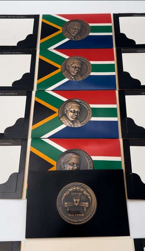 Nelson Mandela Bronze Medallion Inauguration 1994 with Certificates SA Mint