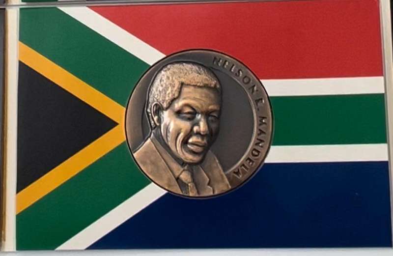 Nelson Mandela Bronze Medallion Inauguration 1994 with Certificates SA Mint