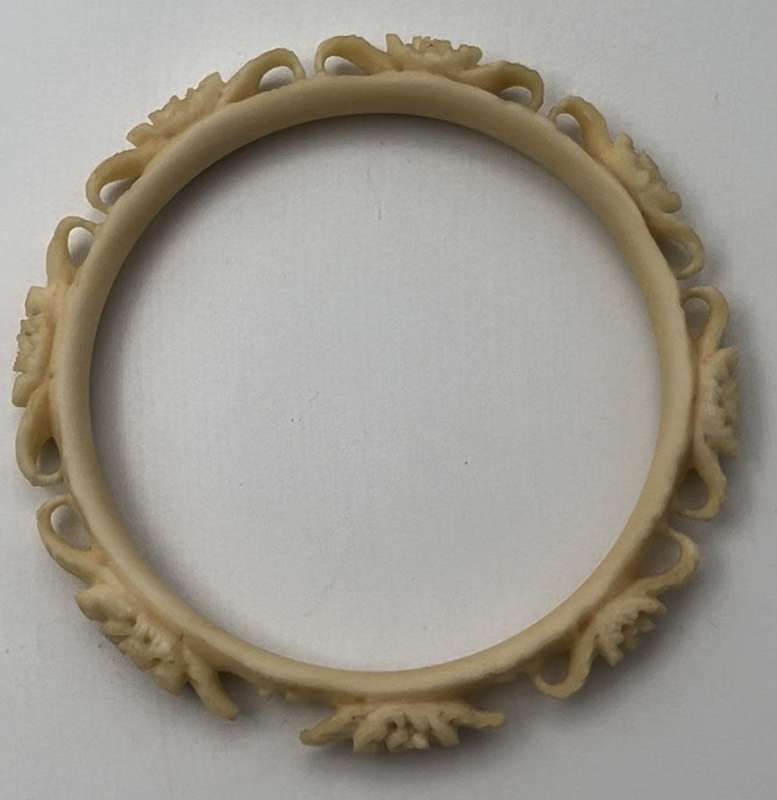 Vintage Carved Bangle Set of 3, Ivory Bangle