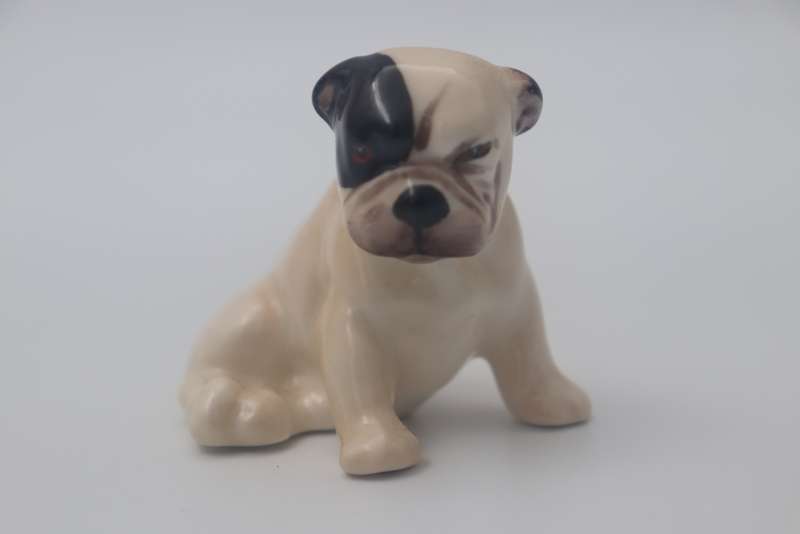 Vintage Royal Doulton Sitting Bulldog K2 9