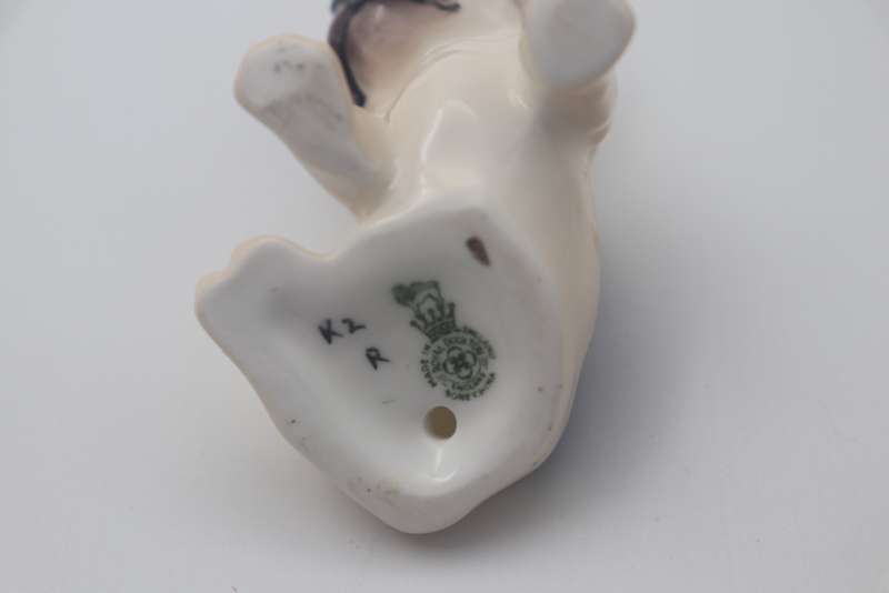 Vintage Royal Doulton Sitting Bulldog K2 9