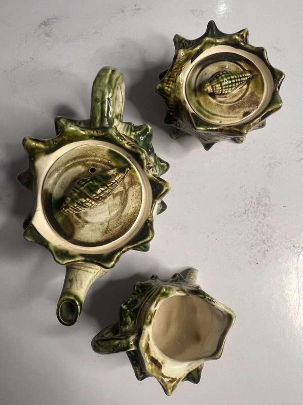 Majolica Style Green & Brown Seashell Conch Shell Japanese Tea Set (Teapot, Sugar bowl and Milk jug)