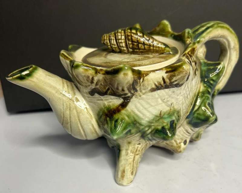 Majolica Style Green & Brown Seashell Conch Shell Japanese Tea Set (Teapot, Sugar bowl and Milk jug)