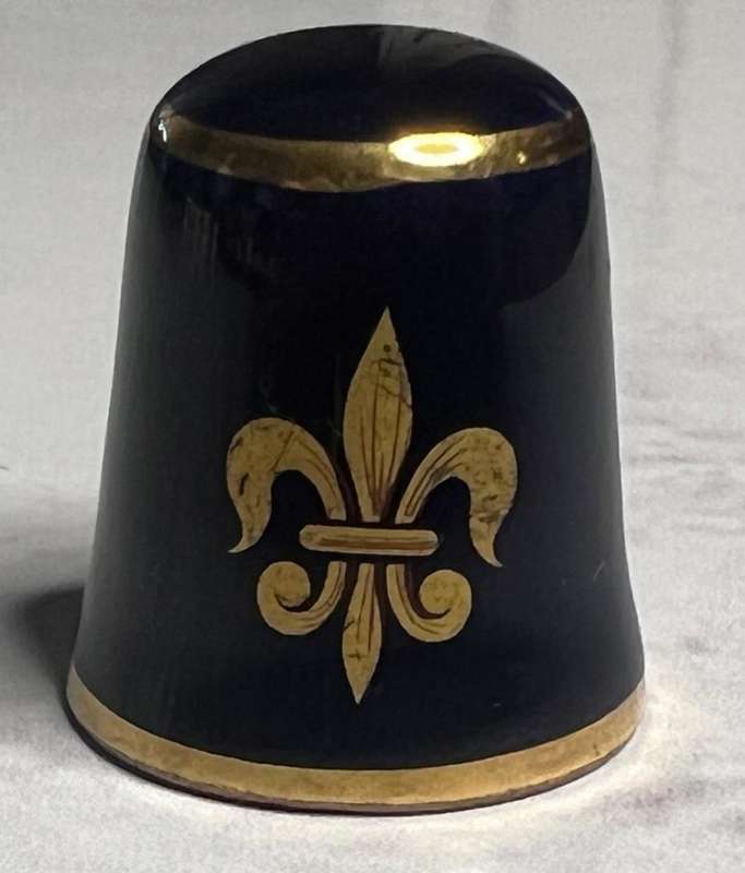 12 Vintage Fine Bone China Sewing Thimbles