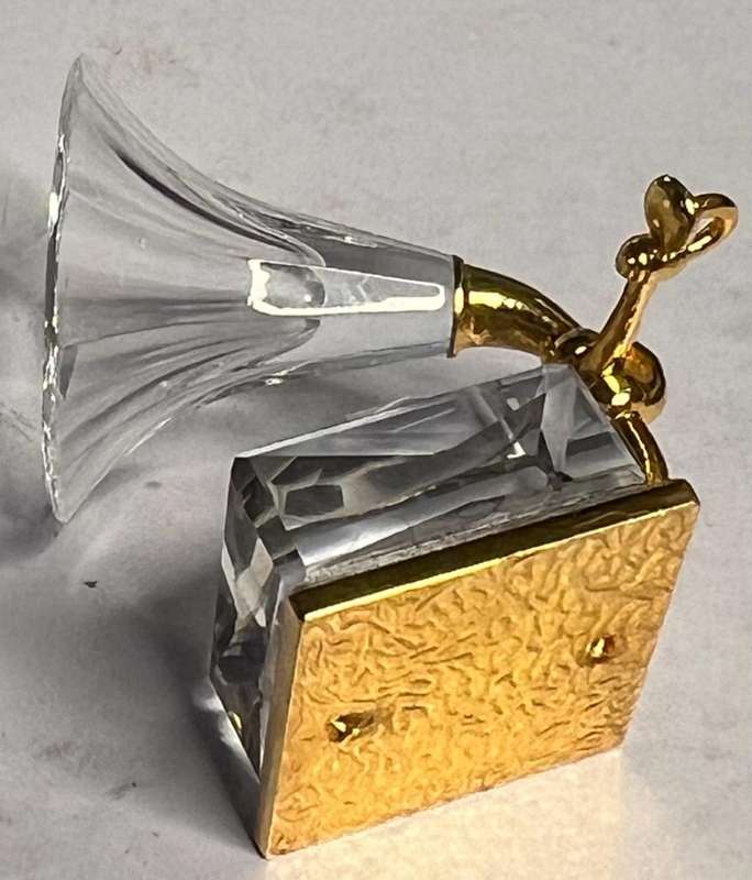 SWAROVSKI CRYSTAL MEMORIES  GRAMOPHONE GOLD