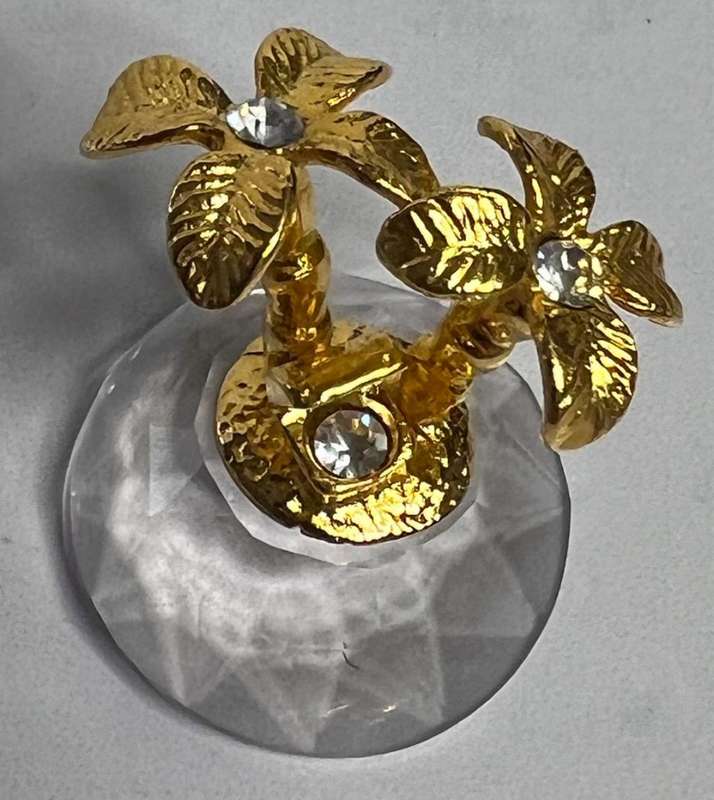 SWAROVSKI CRYSTAL MEMORIES  TREASURE ISLAND GOLD