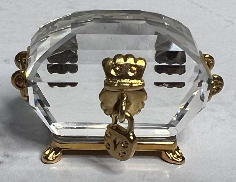 SWAROVSKI CRYSTAL MEMORIES  TREASURE CHEST GOLD