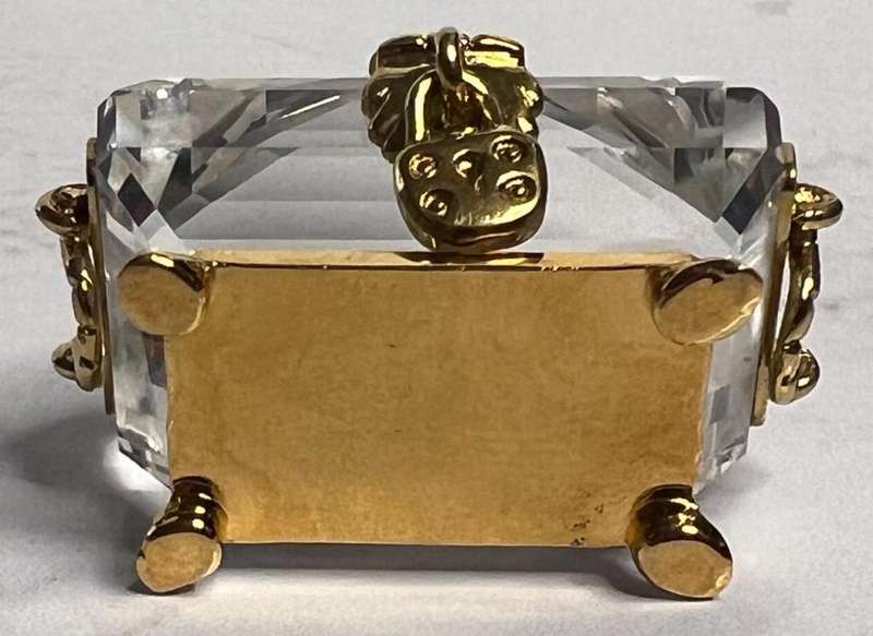 SWAROVSKI CRYSTAL MEMORIES  TREASURE CHEST GOLD