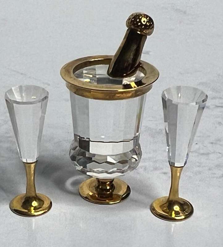 SWAROVSKI CRYSTAL MEMORIES  SPARKLING WINE COOLER / 2 FLUTES GOLD