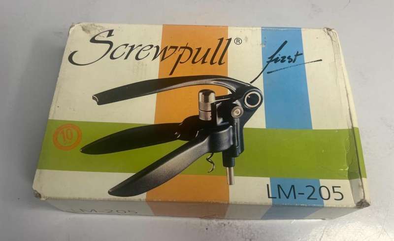RARE VINTAGE Le CREUSET CSCREWPULL LEVER MODEL LM-205 SET WINE CORK OPENER & x2 FOIL CUTTERS