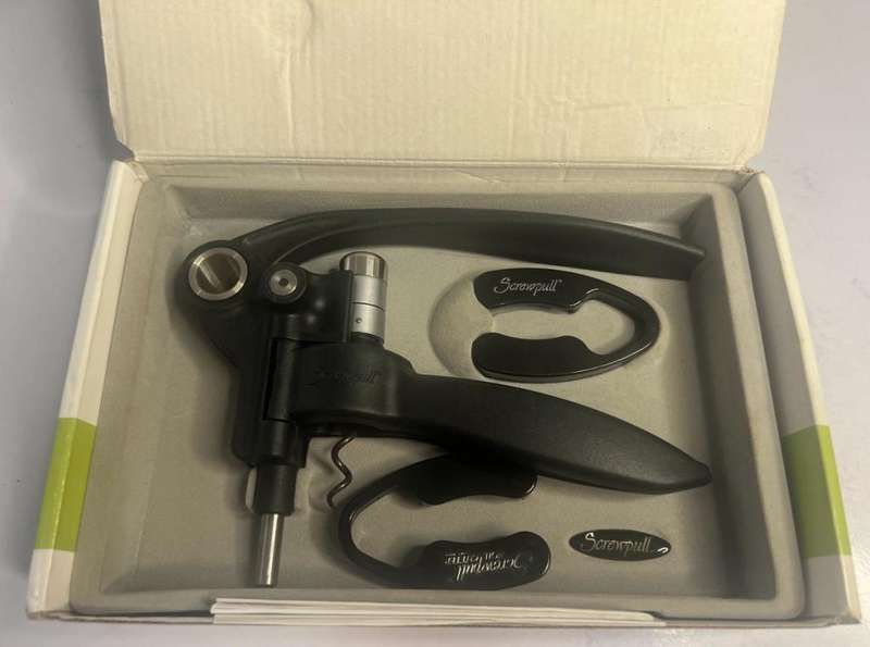 RARE VINTAGE Le CREUSET CSCREWPULL LEVER MODEL LM-205 SET WINE CORK OPENER & x2 FOIL CUTTERS