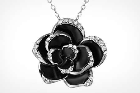 New Style Rose Necklace Made With Swarovski Elements