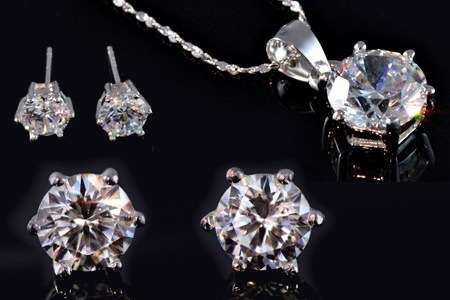 Elegant SWAROVSKI ELEMENTS Earrings and Necklace,