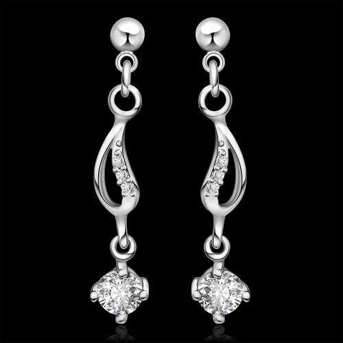 ****Stunning **** Silver earrings