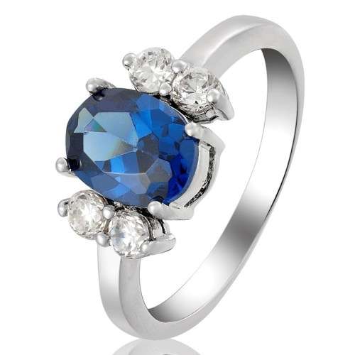 **Exquisite Single Saphire White Gold Diamond Engagement Ring**